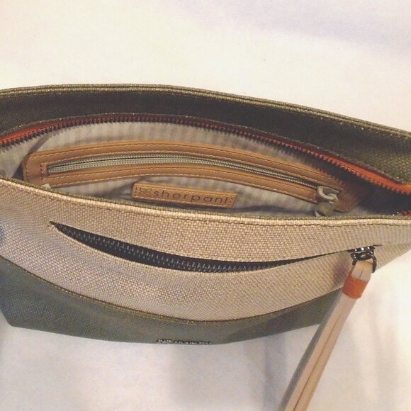 nwot SHERPANI Paige Crossbody/Wristlet Bag Beige/Green Canvas, tags detached/new - Picture 5 of 8